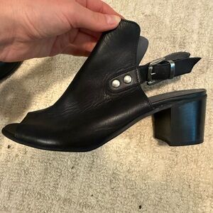 Atelier Black Slingback Heels with Peep-Toe made in Italy